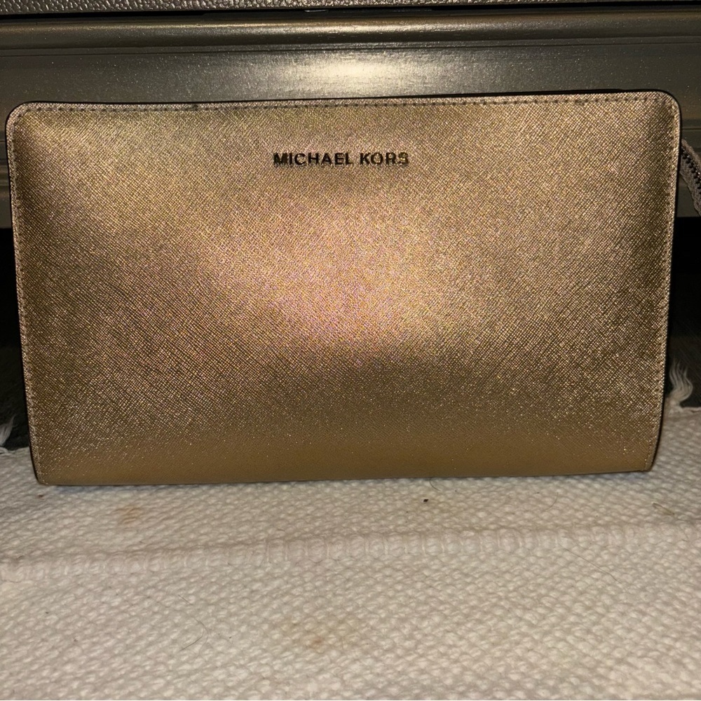 Michael Kors Jet Set Gold Clutch/Crossbody bag